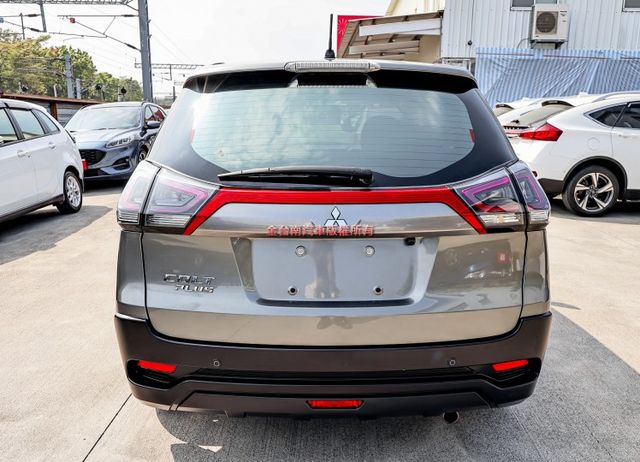 24年式✓23/12出廠✓最高輕鬆版✓一手車✓只跑1.5萬✓原鈑件✓iKEY✓電動尾門✓恆溫✓影音✓原廠保養及保固中✓  第3張相片