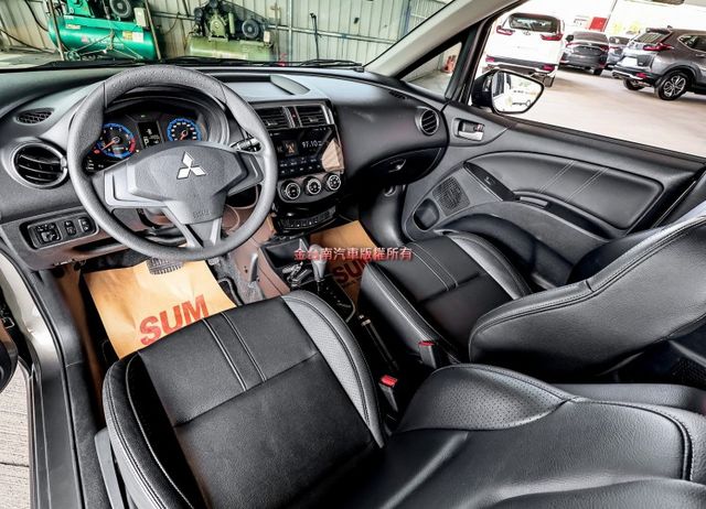 24年式✓23/12出廠✓最高輕鬆版✓一手車✓只跑1.5萬✓原鈑件✓iKEY✓電動尾門✓恆溫✓影音✓原廠保養及保固中✓  第9張相片