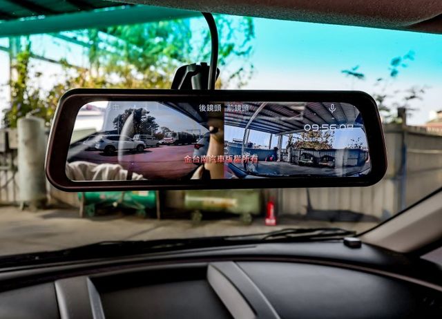 24年式✓23/12出廠✓最高輕鬆版✓一手車✓只跑1.5萬✓原鈑件✓iKEY✓電動尾門✓恆溫✓影音✓原廠保養及保固中✓  第13張相片