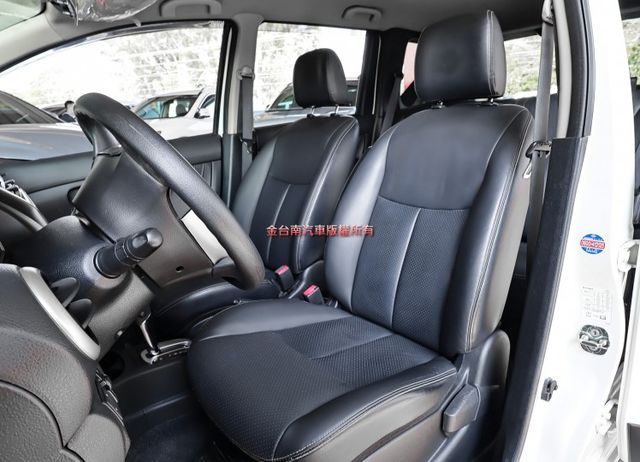 旗艦版✓一手車✓原鈑件✓iKEY✓安卓機✓恆溫✓盲點✓ABS✓雙安✓抬頭顯示器✓電折後視鏡✓里程保證✓可全貸✓  第9張相片