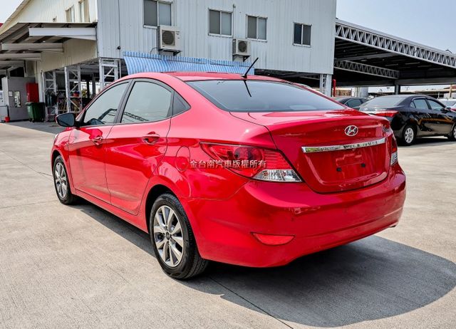 17年式✓旗艦版✓iKEY✓恆溫✓倒車顯影✓只跑6.3萬✓全車原板件✓代步通勤好選擇✓可全貸✓不用殺價就很便宜✓  第2張相片