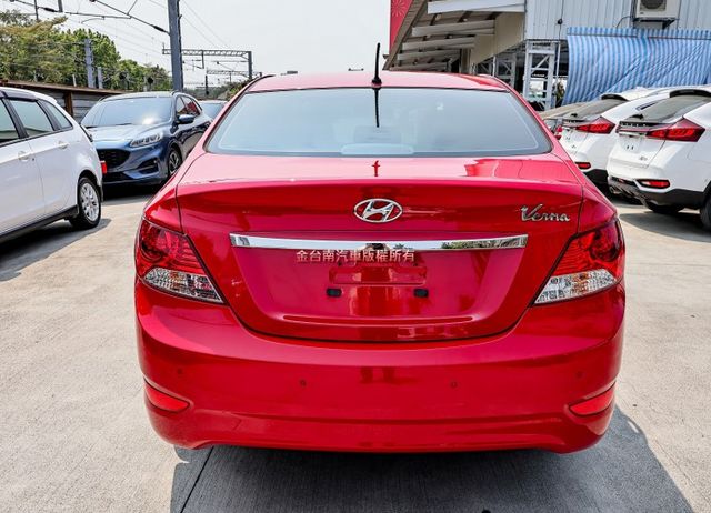 17年式✓旗艦版✓iKEY✓恆溫✓倒車顯影✓只跑6.3萬✓全車原板件✓代步通勤好選擇✓可全貸✓不用殺價就很便宜✓  第3張相片