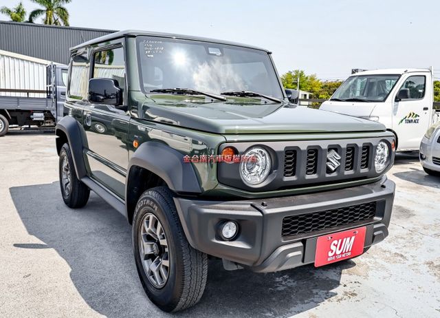 9月出廠10月領牌✓一手只跑1.7萬✓全車原板件✓4WD✓原廠影音✓車載系統✓恆溫✓可全貸✓不用殺價就很便宜✓  第5張相片