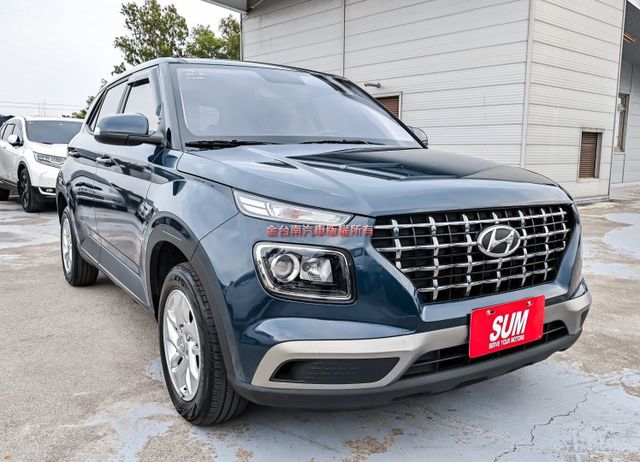 一手車✓只跑6.3萬✓全車原板件✓車況超好✓代步通勤好選擇✓原廠影音✓全車六安✓TCS✓可全貸✓不用殺價就很便宜✓  第5張相片