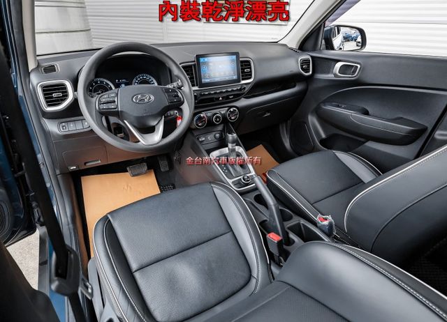 一手車✓只跑6.3萬✓全車原板件✓車況超好✓代步通勤好選擇✓原廠影音✓全車六安✓TCS✓可全貸✓不用殺價就很便宜✓  第12張相片