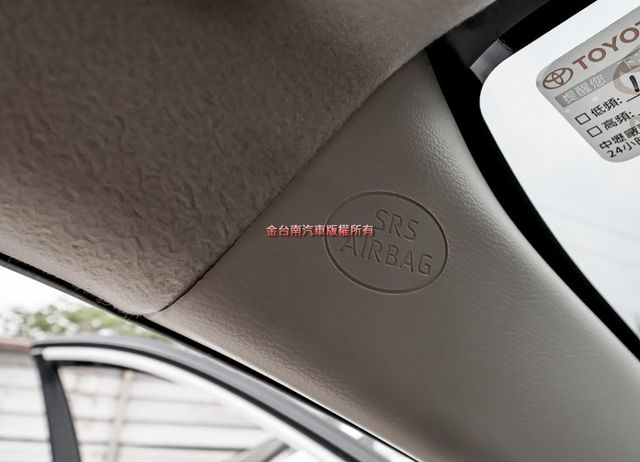 尊爵版✓一手車✓只跑3.7萬✓原鈑件✓原廠保養✓盲點✓iKEY✓恆溫✓九安✓ACC✓AEB✓車道維持✓  第18張相片