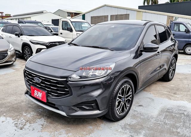 一手只跑4千✓全車原板件✓車況超好✓電動椅✓LV2安全輔助✓1.5渦輪✓車載系統✓可全貸✓不用殺價就很便宜✓  第1張相片