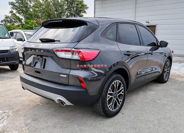 一手只跑4千✓全車原板件✓車況超好✓電動椅✓LV2安全輔助✓1.5渦輪✓車載系統✓可全貸✓不用殺價就很便宜✓  第2張相片