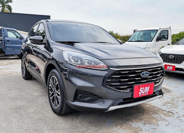 一手只跑4千✓全車原板件✓車況超好✓電動椅✓LV2安全輔助✓1.5渦輪✓車載系統✓可全貸✓不用殺價就很便宜✓  第3張相片