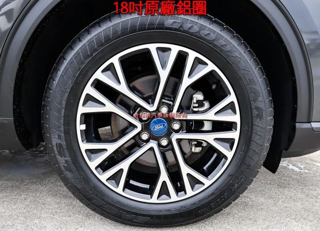 一手只跑4千✓全車原板件✓車況超好✓電動椅✓LV2安全輔助✓1.5渦輪✓車載系統✓可全貸✓不用殺價就很便宜✓  第7張相片