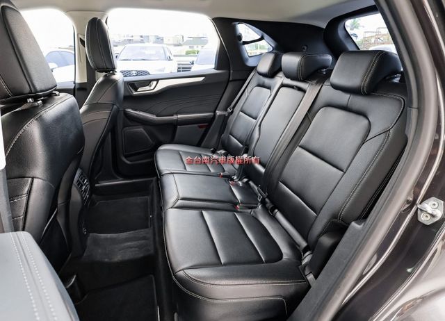 一手只跑4千✓全車原板件✓車況超好✓電動椅✓LV2安全輔助✓1.5渦輪✓車載系統✓可全貸✓不用殺價就很便宜✓  第9張相片