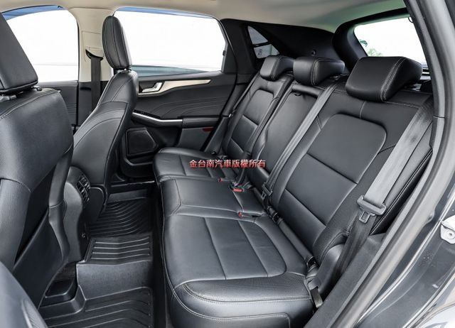 旗艦X版✓全景天窗✓電動椅✓B&O音響✓環景✓HUD✓感應尾門✓LV2✓車況超好✓可全貸✓不用殺價就很便宜✓  第9張相片