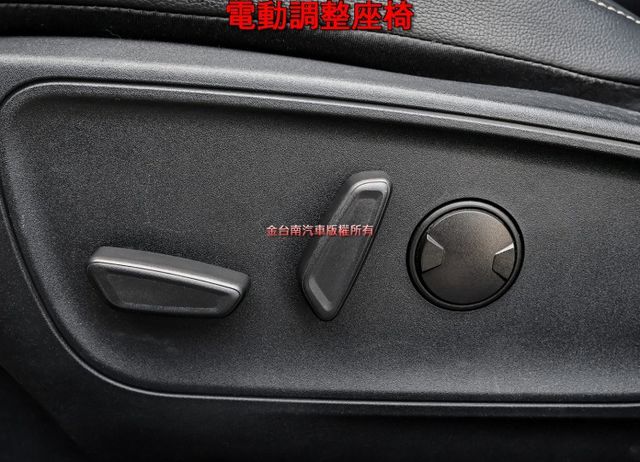 旗艦X版✓全景天窗✓電動椅✓B&O音響✓環景✓HUD✓感應尾門✓LV2✓車況超好✓可全貸✓不用殺價就很便宜✓  第10張相片