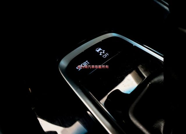 國民神車✓一手車✓只跑5.9萬✓全車原鈑件✓ACC✓AEB✓車道維持✓恆溫✓九安✓里程保證✓可全貸!  第19張相片