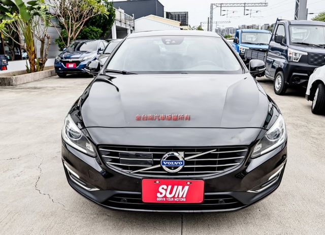 17/11出廠-18/1領✓一手車✓只跑12.2萬✓原鈑件✓ACC✓AEB✓車道偏離✓盲點✓記憶椅✓雙區恆溫✓可全貸✓  第5張相片