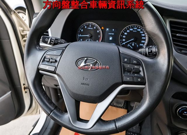 汽油時尚版✓原廠保養✓全車原板件✓車況超好✓電動椅✓影音系統✓iKEY✓雙區恆溫✓可全貸✓不用殺價就很便宜✓  第13張相片