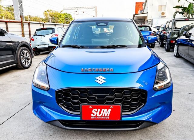 雙色黑頂✓大改版✓25年式25年領牌✓一手只跑2千5✓原板件✓ACC✓AEB✓車道維持✓車載系統✓恆溫✓iKEY✓  第5張相片