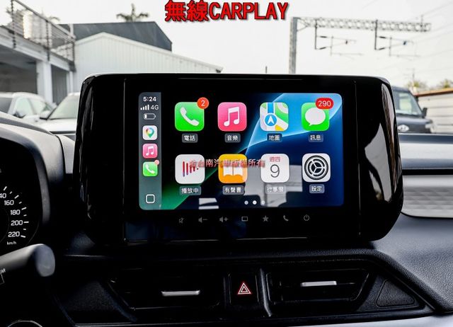 雙色黑頂✓大改版✓25年式25年領牌✓一手只跑2千5✓原板件✓ACC✓AEB✓車道維持✓車載系統✓恆溫✓iKEY✓  第17張相片