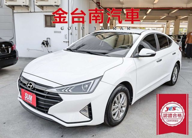 一手車✓只跑5.2萬✓里程保證✓原廠保養✓全車原板件✓TCS✓ABS✓全車六安✓可全貸✓代步通勤好選擇✓不用殺價就很便宜  第1張相片