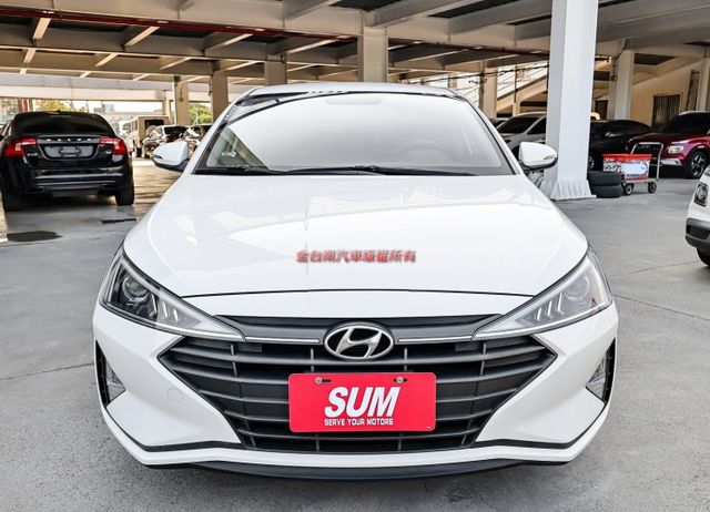 一手車✓只跑5.2萬✓里程保證✓原廠保養✓全車原板件✓TCS✓ABS✓全車六安✓可全貸✓代步通勤好選擇✓不用殺價就很便宜  第6張相片