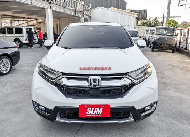 S頂級版✓一手車只跑4.9萬✓全車原板件✓全景天窗✓電動椅✓ACC✓AEB✓車道偏移✓電動尾門✓可全貸✓不用殺價就很便宜  第4張相片