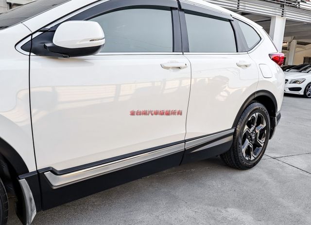 S頂級版✓一手車只跑4.9萬✓全車原板件✓全景天窗✓電動椅✓ACC✓AEB✓車道偏移✓電動尾門✓可全貸✓不用殺價就很便宜  第6張相片