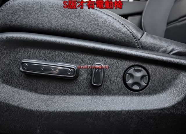 S頂級版✓一手車只跑4.9萬✓全車原板件✓全景天窗✓電動椅✓ACC✓AEB✓車道偏移✓電動尾門✓可全貸✓不用殺價就很便宜  第10張相片