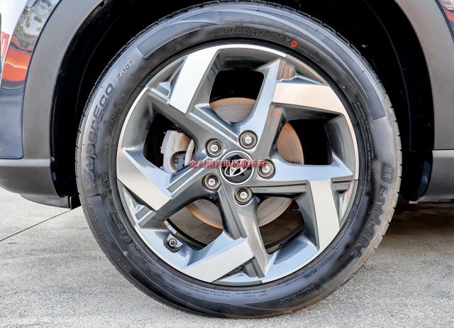 GLB✓雙色配✓一手✓只跑5.5萬✓原鈑件✓原廠保養✓定速✓iKEY✓影音✓衛星導航✓倒車顯影✓車道偏離✓AEB✓  第7張相片