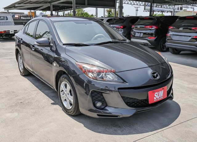 頂級版✓只跑6.6萬✓安卓主機✓衛星導航✓倒車顯影✓分區恆溫✓雙安✓可全貸✓不用殺價就很便宜✓  第4張相片