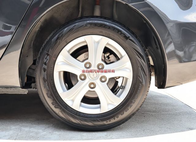 頂級版✓只跑6.6萬✓安卓主機✓衛星導航✓倒車顯影✓分區恆溫✓雙安✓可全貸✓不用殺價就很便宜✓  第9張相片