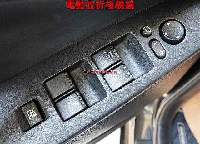 頂級版✓只跑6.6萬✓安卓主機✓衛星導航✓倒車顯影✓分區恆溫✓雙安✓可全貸✓不用殺價就很便宜✓  第13張相片