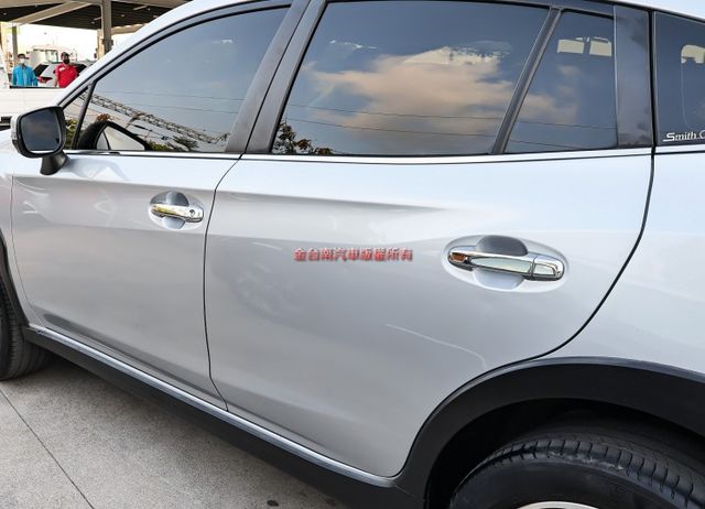 i-S EyeSight✓4WD✓一手只跑7.7萬✓原鈑件✓電動椅✓iKEY✓ACC✓AEB✓車道偏離✓盲點✓可全貸✓  第7張相片