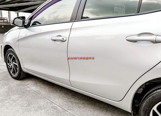 經典版✓原廠保固中✓九安✓一手車✓全車原鈑件✓循跡防滑✓ABS✓電動收折後視鏡✓里程保證✓可全貸!  第7張相片