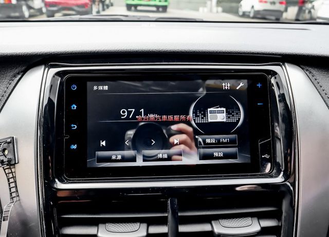 經典版✓原廠保固中✓九安✓一手車✓全車原鈑件✓循跡防滑✓ABS✓電動收折後視鏡✓里程保證✓可全貸!  第16張相片