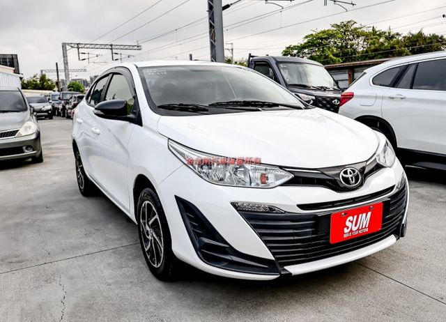 21/10出廠✓經典版✓只跑6.5萬✓全車原鈑件✓九安✓TCS✓ABS✓影音✓衛星導航✓倒車顯影✓里程保證✓  第4張相片