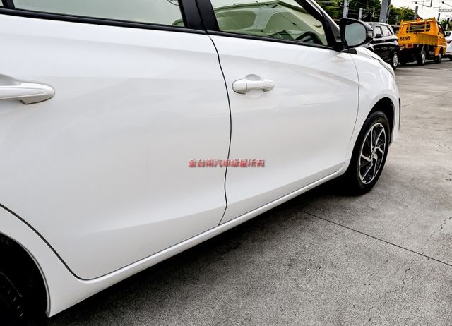 21/10出廠✓經典版✓只跑6.5萬✓全車原鈑件✓九安✓TCS✓ABS✓影音✓衛星導航✓倒車顯影✓里程保證✓  第7張相片