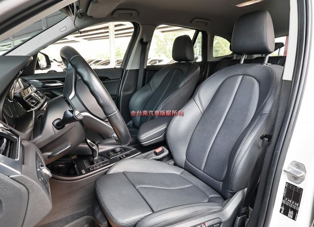 18年式原鈑件✓一手只跑9.7萬✓四輪全新胎✓車道偏離✓AEB✓定速✓iKEY✓雙電動椅✓電動尾門✓可全貸✓  第9張相片