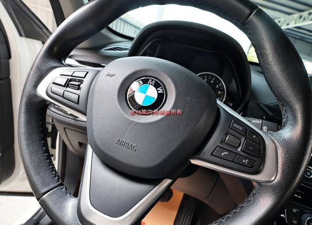 18年式原鈑件✓一手只跑9.7萬✓四輪全新胎✓車道偏離✓AEB✓定速✓iKEY✓雙電動椅✓電動尾門✓可全貸✓  第13張相片