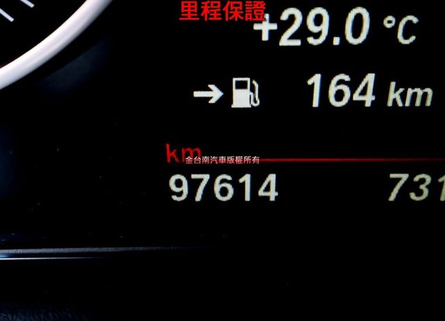 18年式原鈑件✓一手只跑9.7萬✓四輪全新胎✓車道偏離✓AEB✓定速✓iKEY✓雙電動椅✓電動尾門✓可全貸✓  第15張相片