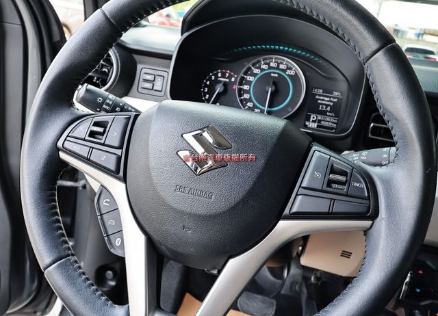 一手只跑4.6萬✓車況超好✓iKEY✓車載系統✓恆溫✓定速✓全車六安✓可全貸✓代步通勤好選擇✓  第13張相片