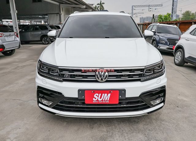 柴油R-Line旗艦✓一手只跑8.4萬✓原鈑件✓外觀套件✓ACC✓AEB✓電熱椅✓恆溫✓電動尾門✓六安✓可全貸✓  第4張相片