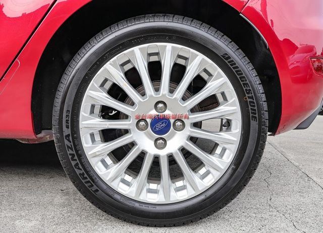 1.0渦輪✓只跑13.2萬✓iKEY✓恆溫✓全車四安✓可全貸✓通勤代步好選擇✓不用殺價就很便宜✓  第9張相片