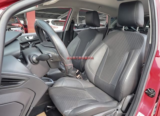 1.0渦輪✓只跑13.2萬✓iKEY✓恆溫✓全車四安✓可全貸✓通勤代步好選擇✓不用殺價就很便宜✓  第10張相片