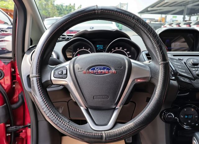 1.0渦輪✓只跑13.2萬✓iKEY✓恆溫✓全車四安✓可全貸✓通勤代步好選擇✓不用殺價就很便宜✓  第13張相片