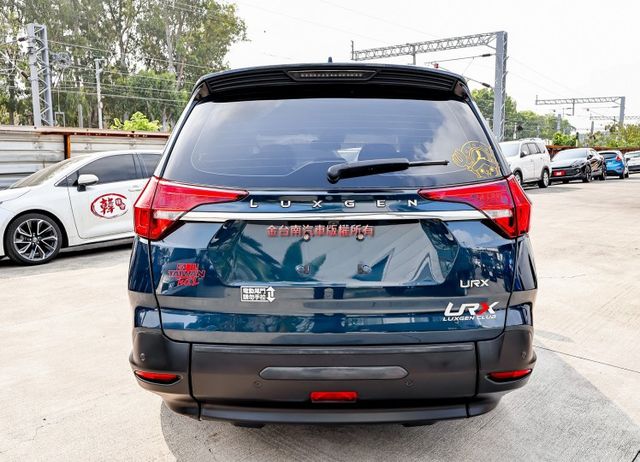 四輪剛換全胎✓輪椅活動坡道✓一手✓只跑4.3萬✓原鈑件✓ACC✓AEB✓車道偏離✓盲點✓HUD✓電動尾門✓環景✓可全貸✓  第5張相片