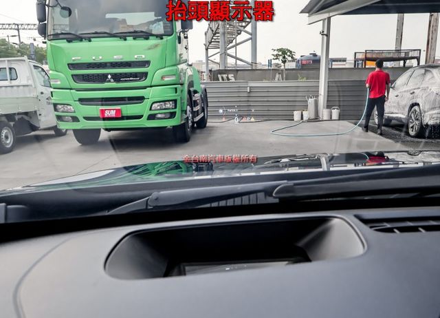 四輪剛換全胎✓輪椅活動坡道✓一手✓只跑4.3萬✓原鈑件✓ACC✓AEB✓車道偏離✓盲點✓HUD✓電動尾門✓環景✓可全貸✓  第12張相片