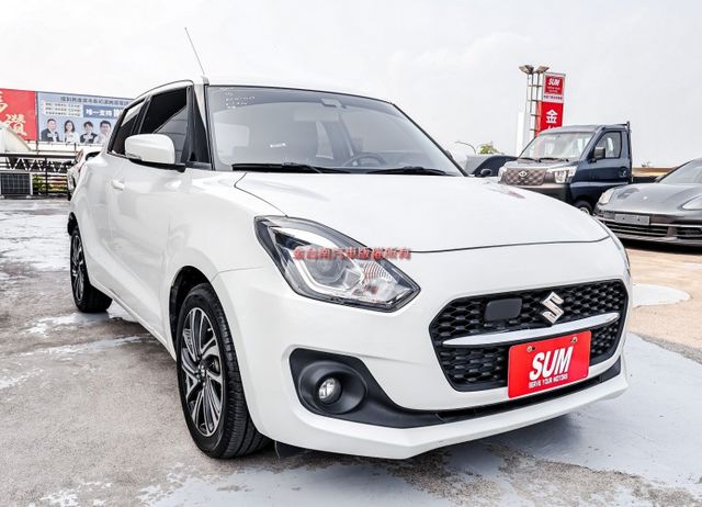 原裝進口都會小車✓一手只跑6.7萬✓全車原板件✓ACC✓AEB✓車道偏離✓恆溫✓倒車顯影✓可全貸✓不用殺價就很便宜✓  第3張相片