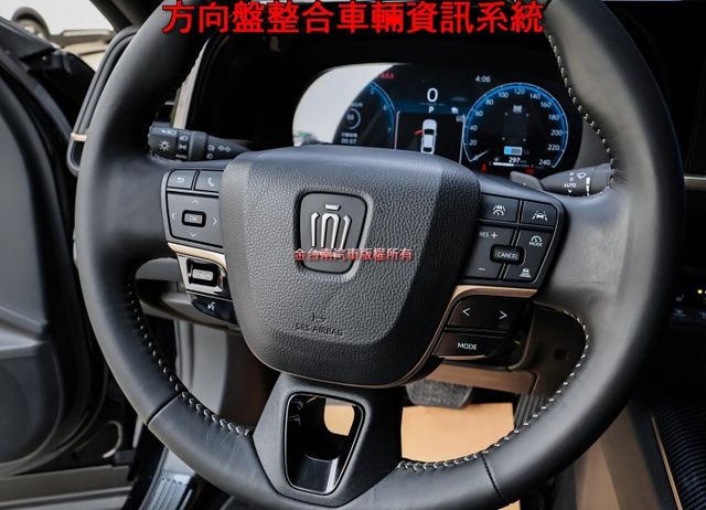 皇家版✓油電馬力348匹✓一手車✓全車包膜✓全景天窗✓記憶椅✓LV2安全系統✓JBL音響✓電動尾門✓21吋鋁圈✓可全貸✓  第14張相片