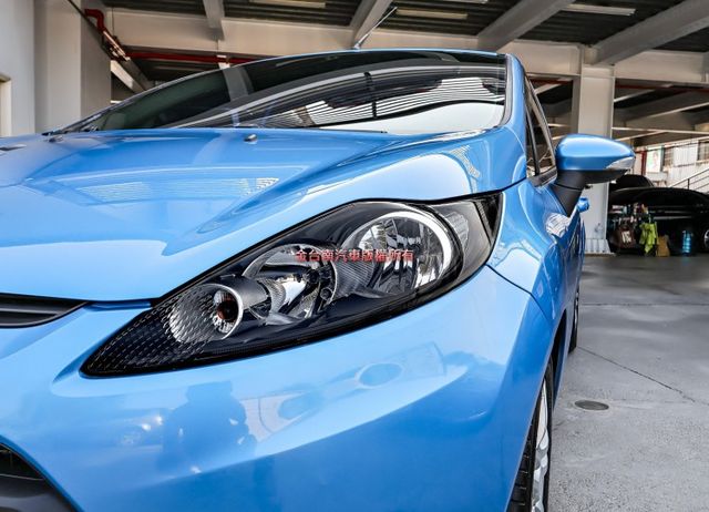 原裝進口✓一年只跑不到七千✓車況超好✓ABS✓全車四安✓不用殺價就很便宜✓  第7張相片