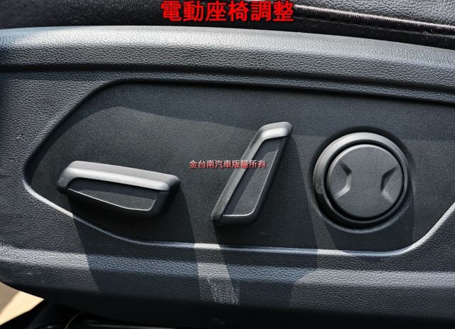 油電GLT-B✓25年式✓原廠試乘車✓原鈑件✓只跑5千✓LV2✓全景天窗✓車載系統✓iKEY✓電動椅✓電動尾門✓  第12張相片